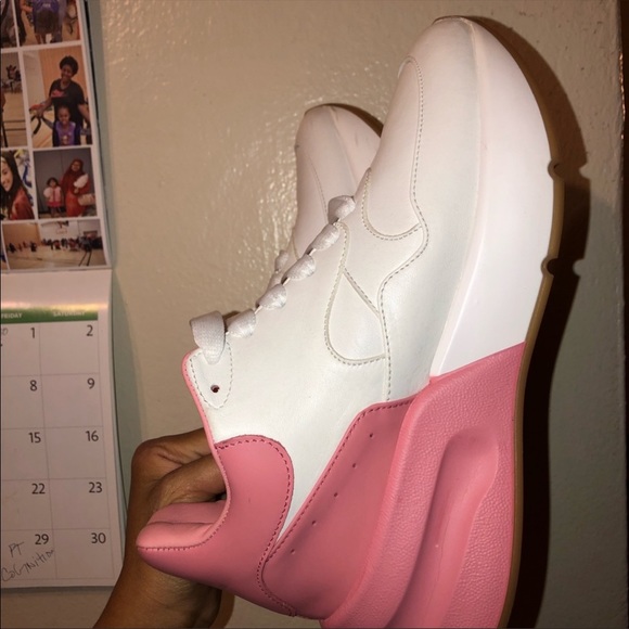Women’s Alexander McQueens runners sz8 - Picture 8 of 8